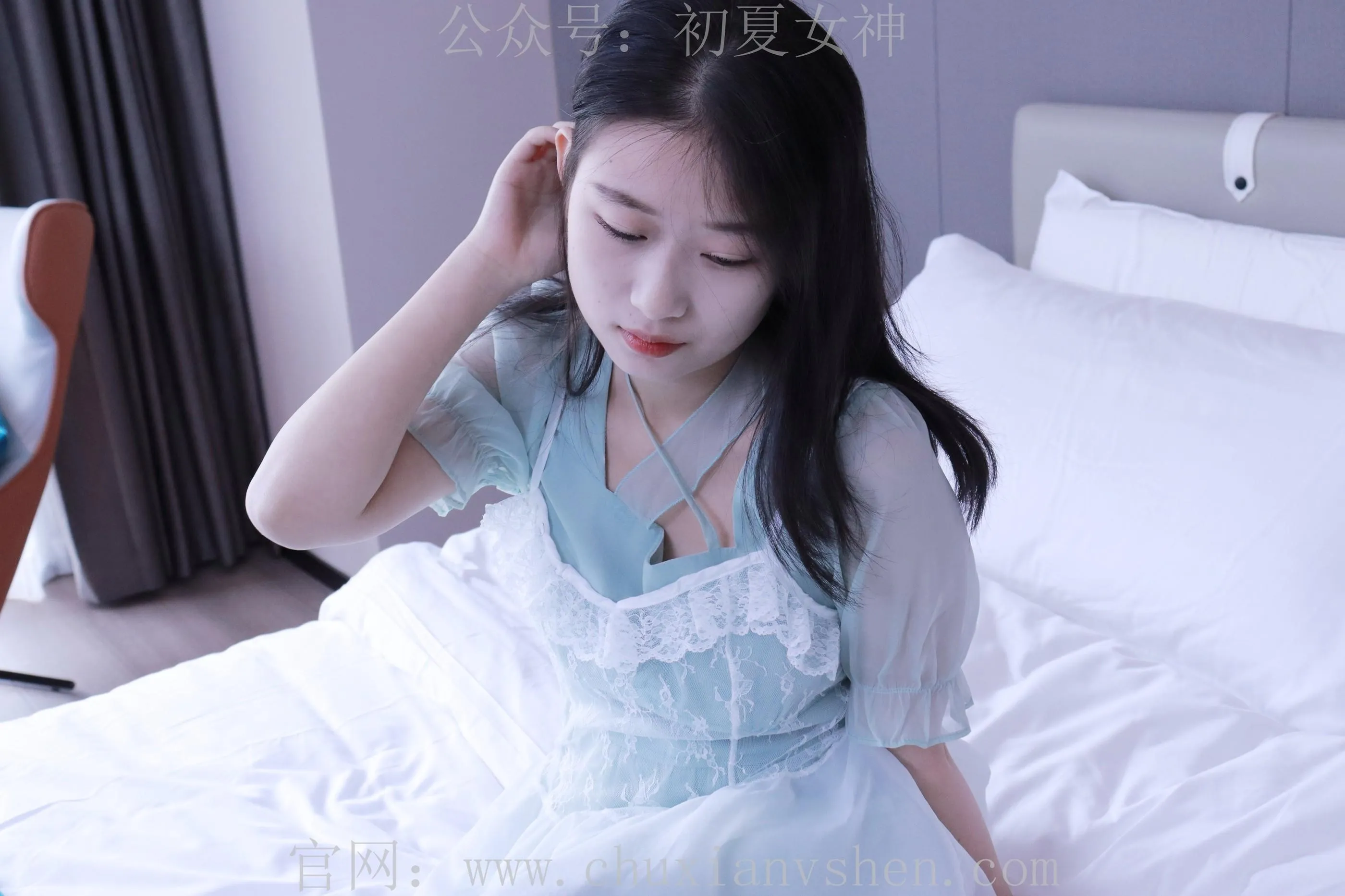 初夏女神 NO.009 念念 绿野仙踪M码连衣裙搭回力球鞋 [120P]插图7